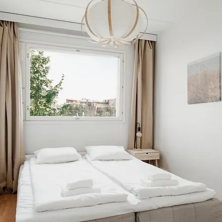 Spacious 2br Family With Sauna Near Metro דירה הלסינקי