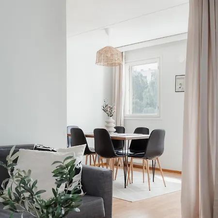 Spacious 2br Family With Sauna Near Metro *