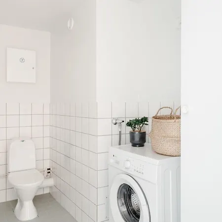 Spacious 2br Family With Sauna Near Metro *