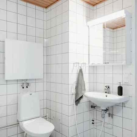 Spacious 2br Family With Sauna Near Metro דירה הלסינקי