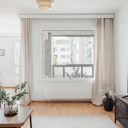 Spacious 2br Family With Sauna Near Metro דירה