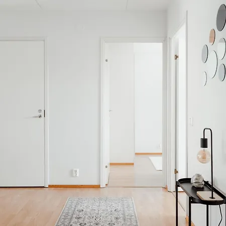 公寓 Spacious 2br Family With Sauna Near Metro